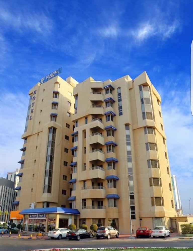 Hotel The Royal Express Sharq à Koweït Extérieur photo