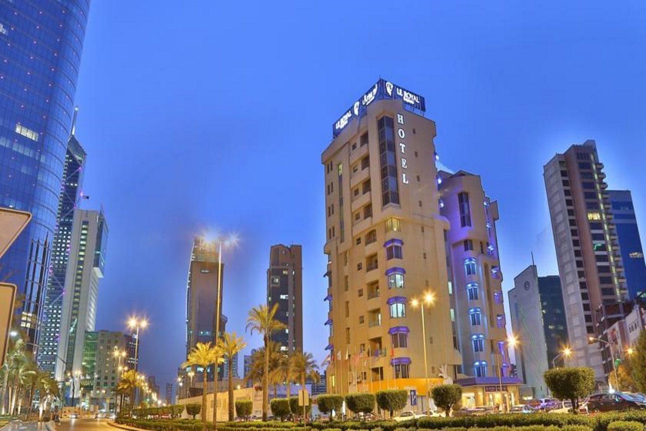 Hotel The Royal Express Sharq à Koweït Extérieur photo