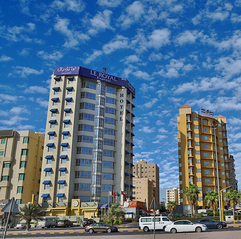 Hotel The Royal Express Sharq à Koweït Extérieur photo