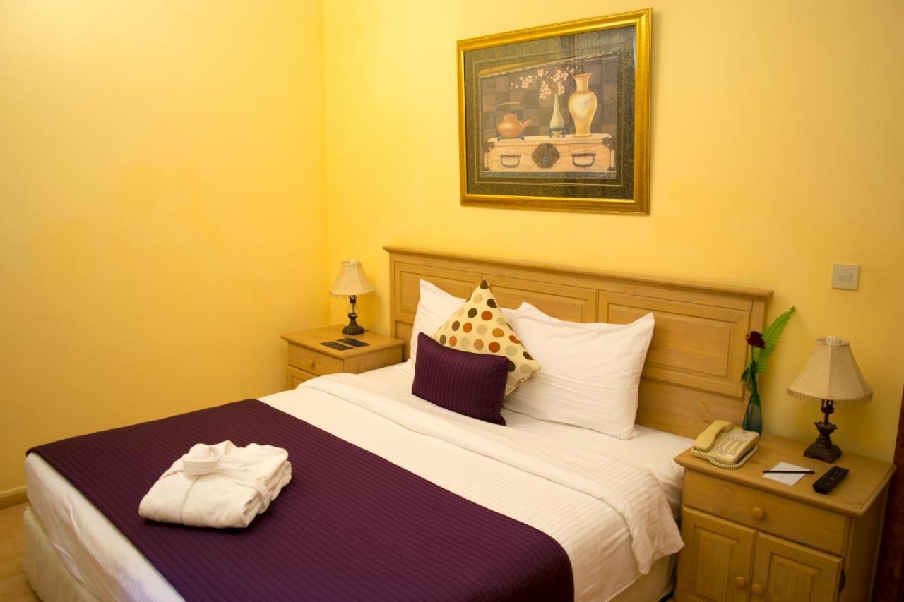 Hotel The Royal Express Sharq à Koweït Extérieur photo